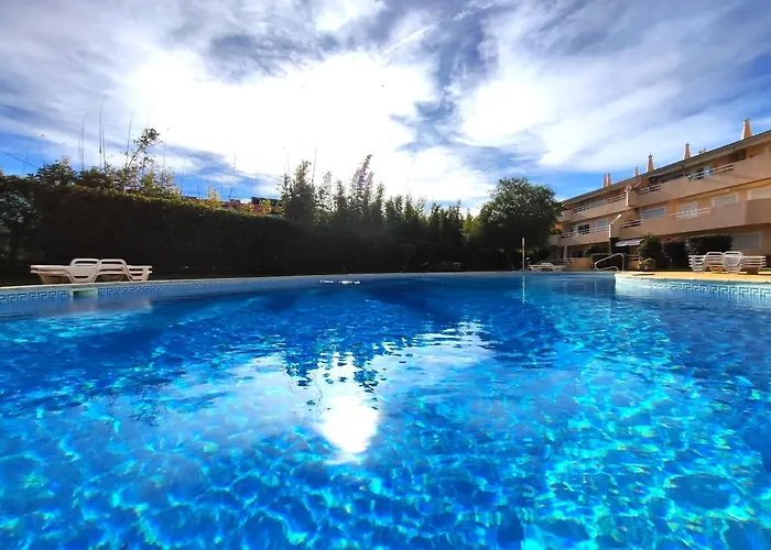 Typical 2 With Pool By Homing Apartmán *